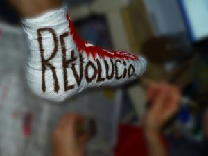 Процес нанесення "Viva La Revolución"